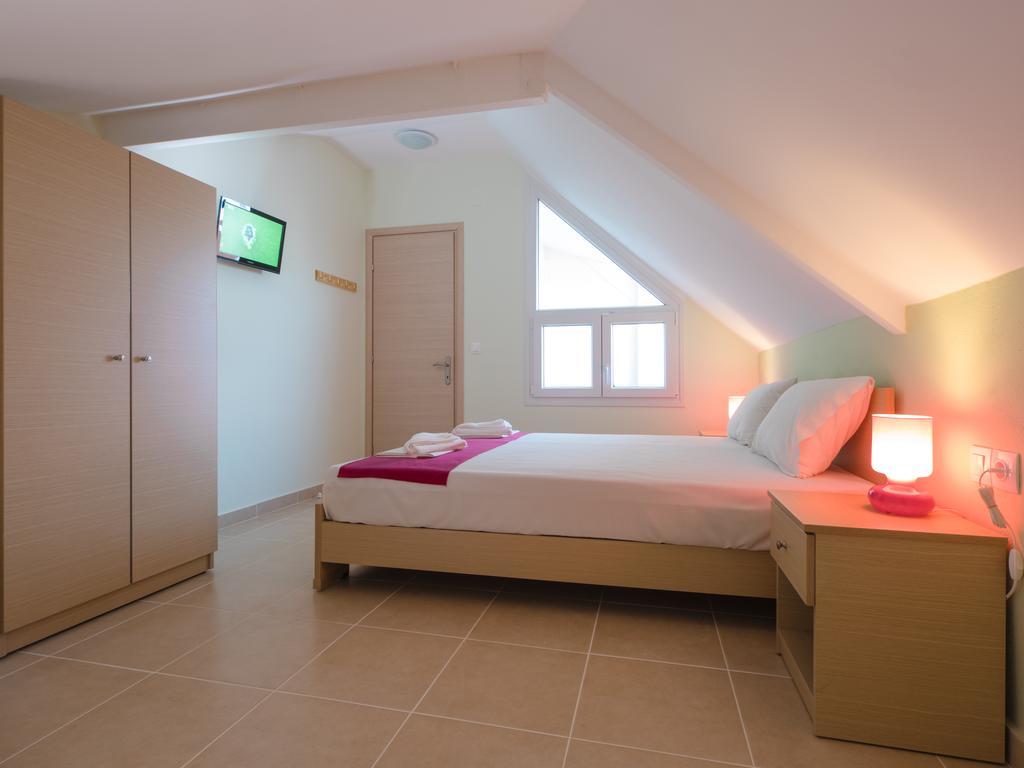 Petite Sirene Studios Паралия-Катерини Номер фото